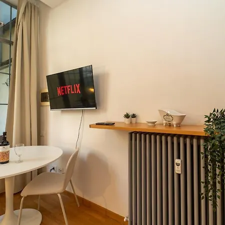 Apartment Atelier In Piazza Castello With Private Terrace Mailand