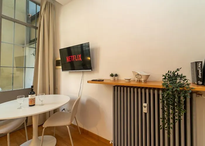 Apartment Atelier In Piazza Castello With Private Terrace Mailand